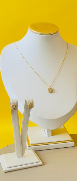 Conjunto Feminino Colar e Brinco Cravejado Dourado
