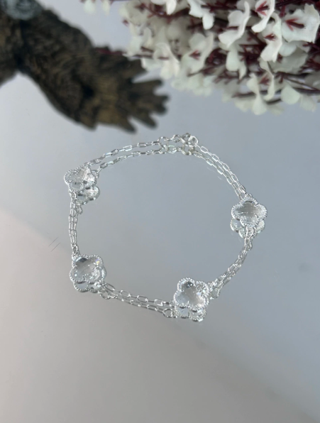 Pulseira Prata com Trevos